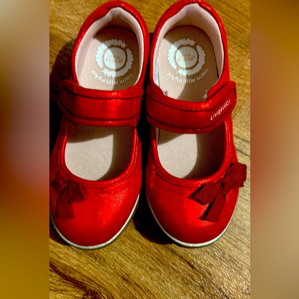 Livie & Luca Size 11 Red